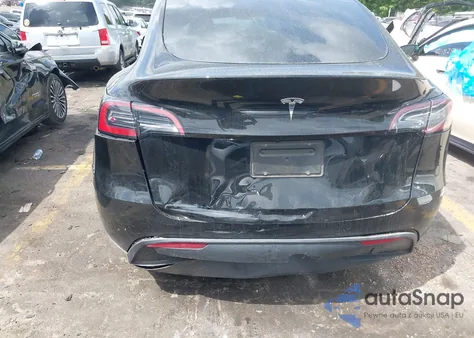 2025 Tesla Model Y Long Range Dual Motor All-Wheel Drive from USA, damaged, VIN 7SAYGDED6SA340405